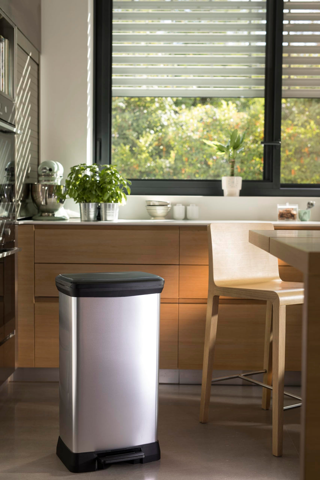 CURVER Metal Effect 70% Recycled Kitchen Pedal Touch Deco Bin 50 Litres - Silver
